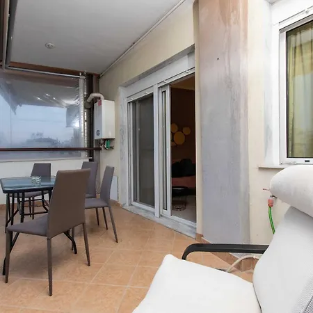Houseloft Kalamaria Skyview *