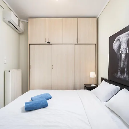 Houseloft Kalamaria Skyview דירה